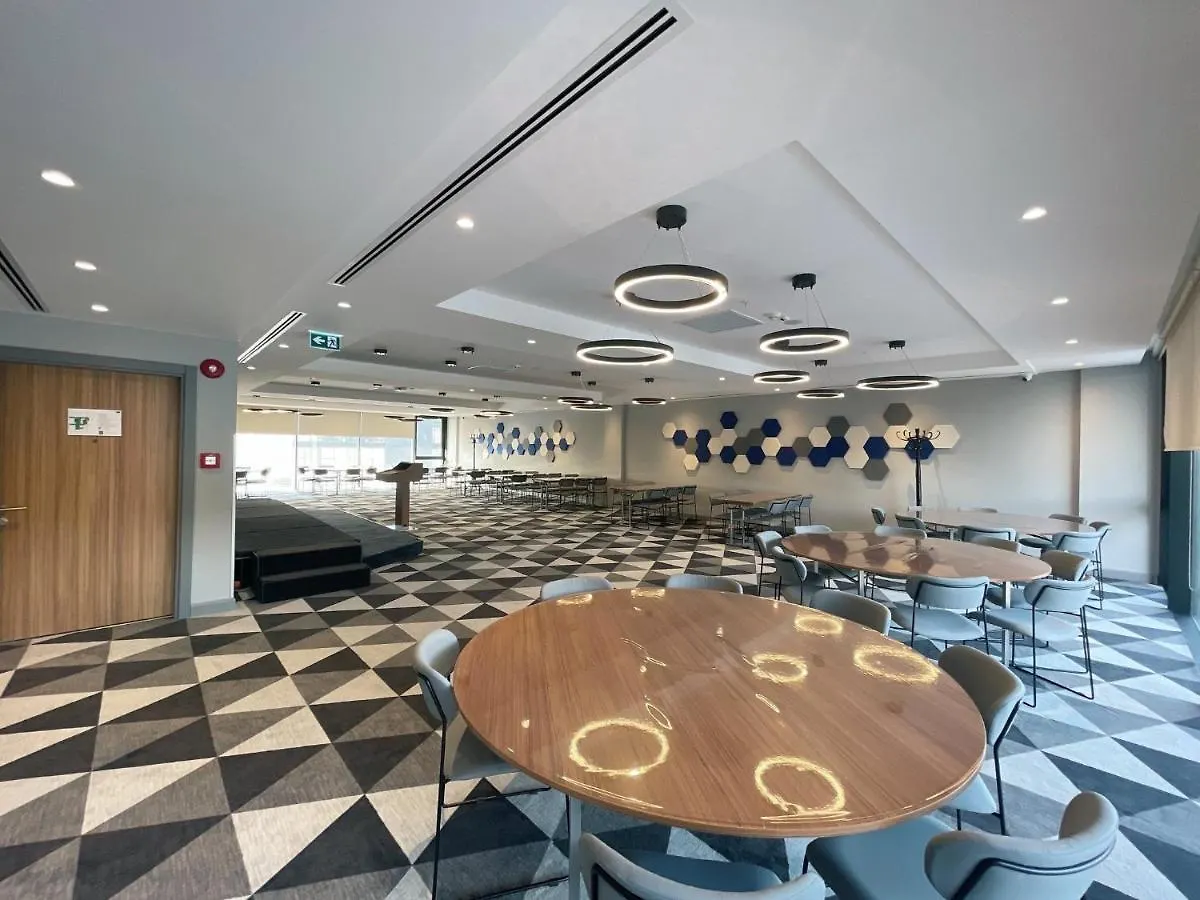 Holiday Inn Express - Ankara - Airport By Ihg 3*,